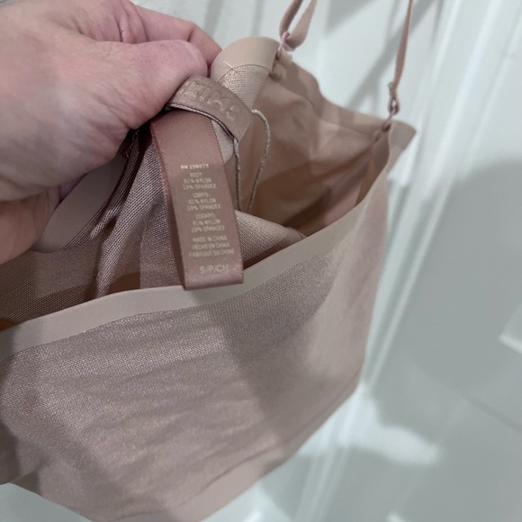 Skims size small - Picture 2 of 4